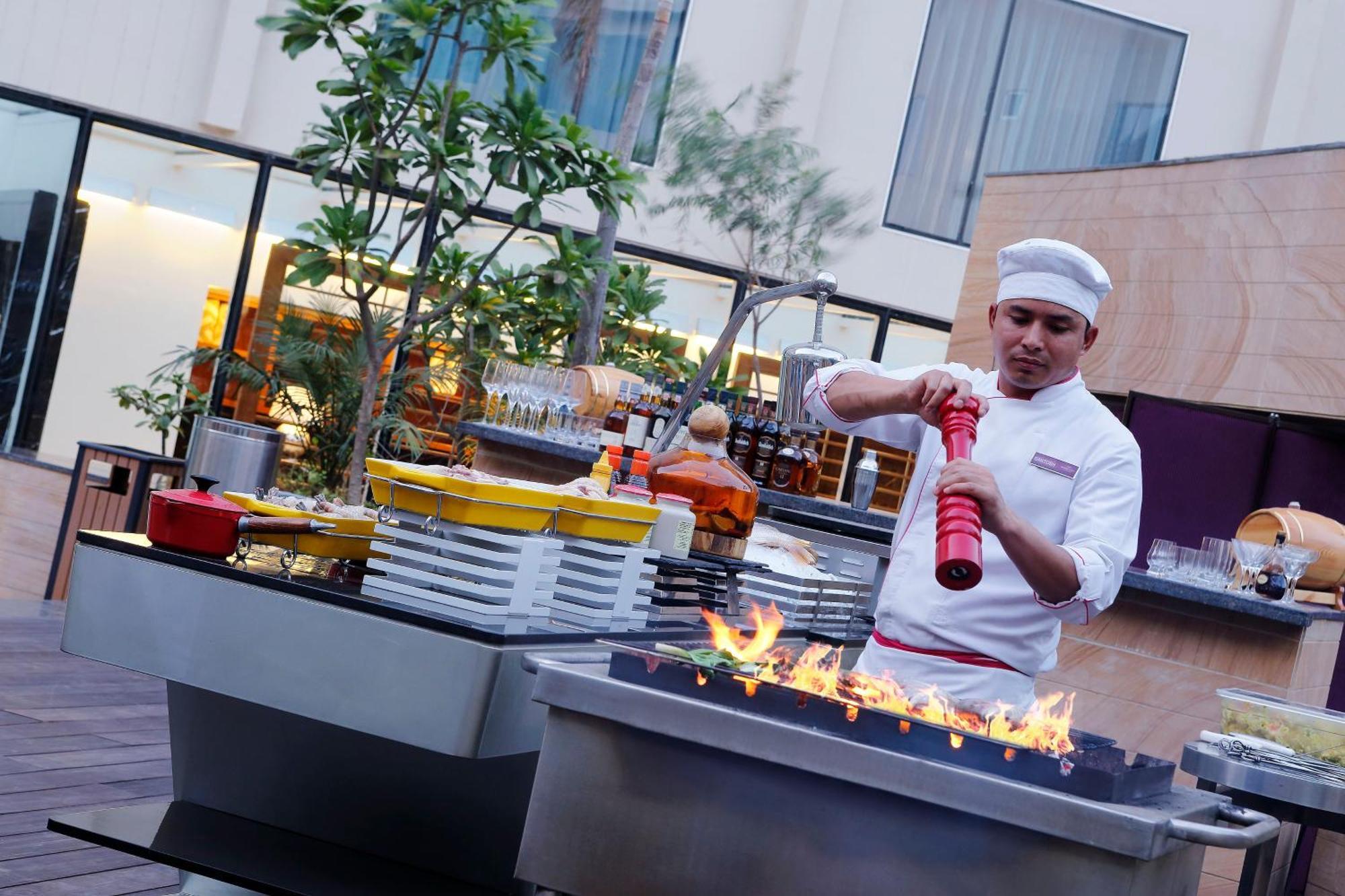Intercontinental Jaipur Tonk Road By Ihg Hotel Екстериор снимка