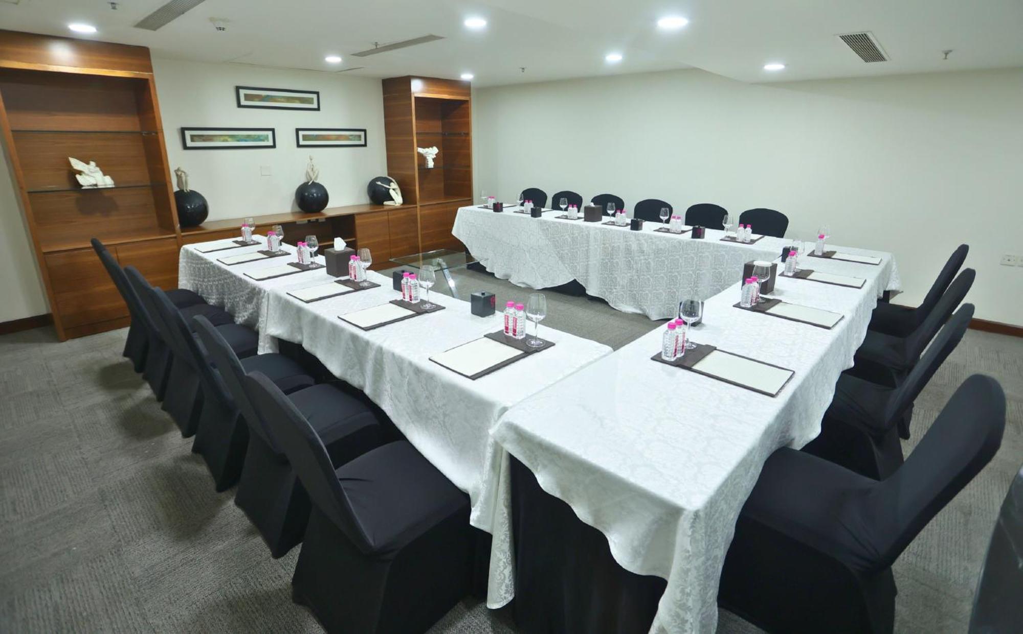 Intercontinental Jaipur Tonk Road By Ihg Hotel Екстериор снимка
